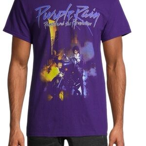 Prince purple rain t-shirt size small.